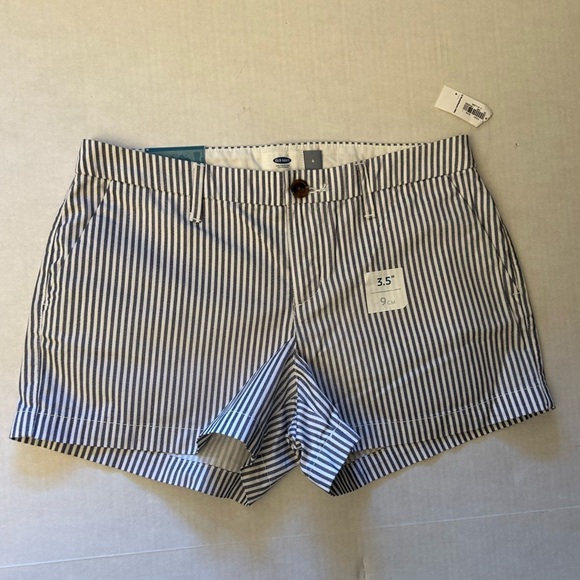 Old Navy flat front Railroad Stripe Shorts w/front pockets NWT. Sz-4. E11 - Picture 4 of 10